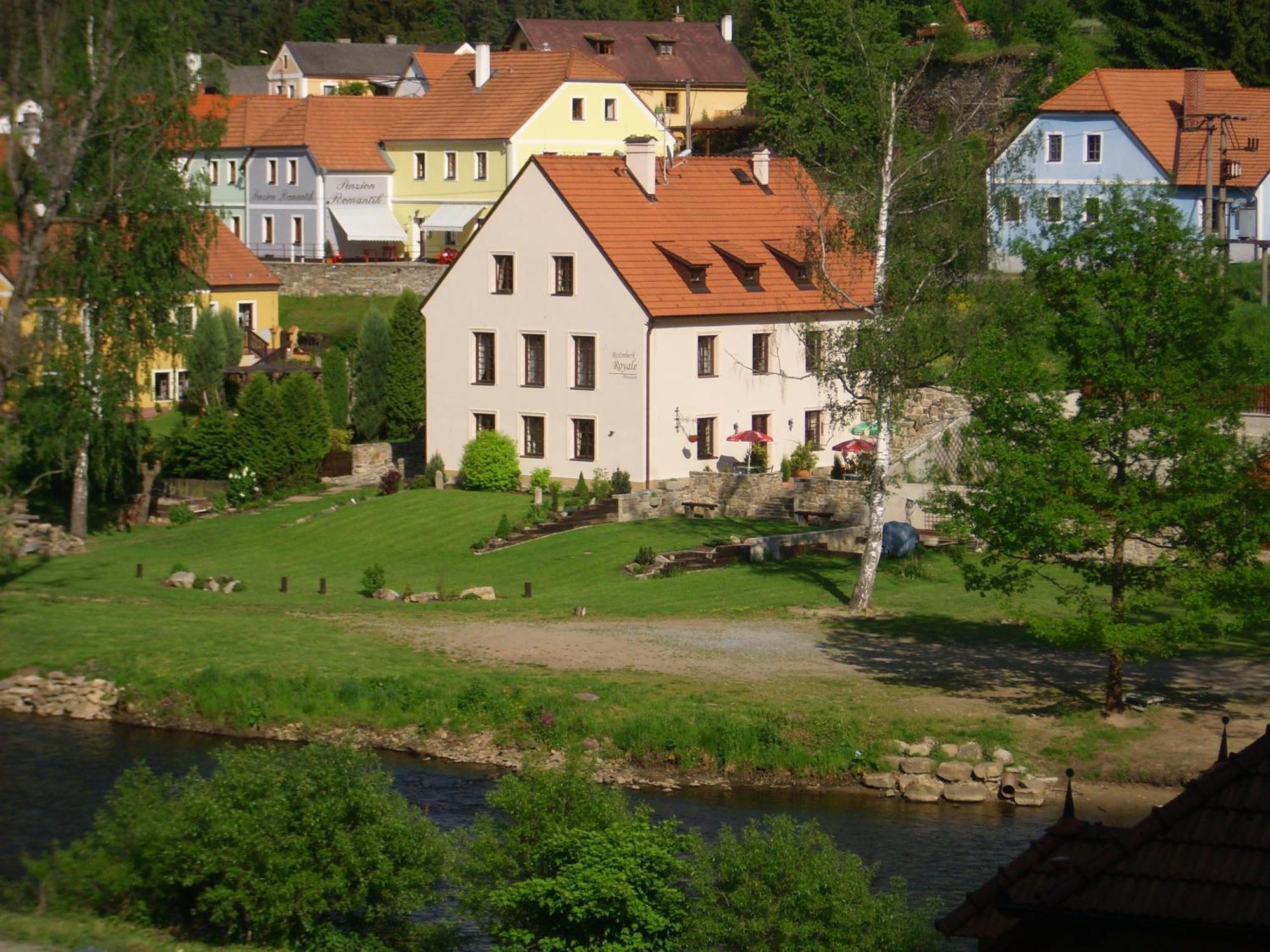 Rozmberk Royale Pension Rozmberk Nad Vltavou Exterior photo